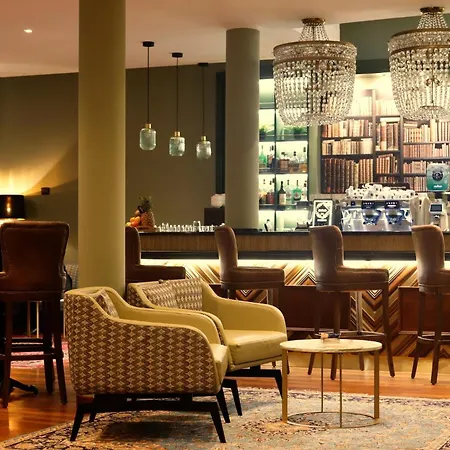 Indigo By Ihg ホテル 4*