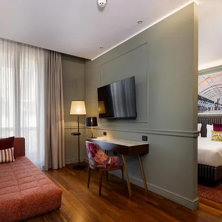 Отель Indigo By Ihg 4*
